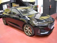 Usado Ford Focus ST 280 CV (205 kW) 2022 Negro Utilitario