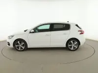 Usado Peugeot 308 Allure 110 CV (80 kW) 2019 Blanco Berlina