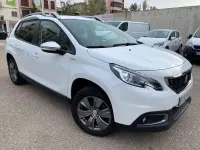 Usado Peugeot 2008 Style 82 CV (60 kW) 2019 Blanco SUV
