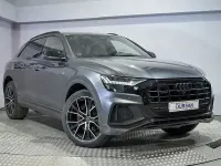 Usado Audi Q8 Premium 286 CV (210 kW) 2022 Gris SUV