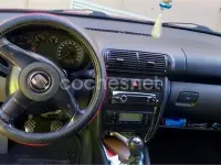Usado Seat Leon Sport 110 CV (80 kW) 2000 Rojo Utilitario