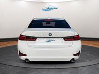 Usado BMW 320 Comfort Edition 190 CV (139 kW) 2019 Blanco Berlina