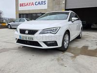 Usado Seat Leon Style 110 CV (80 kW) 2018 Blanco Familiar