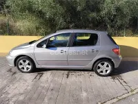 Usado Peugeot 307 110 CV (80 kW) 2002 Gris / plata Berlina