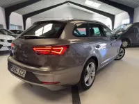 Usado Seat Leon FR 150 CV (110 kW) 2017 Marrón Familiar