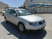 Usado Audi A4 130 CV (95 kW) 2003 Gris / plata Familiar