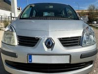 Usado Renault Modus Dynamique 98 CV (72 kW) 2004 Gris / plata Monovolumen