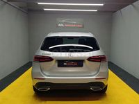 Usado Mercedes B200 150 CV (110 kW) 2019 Gris / plata Monovolumen