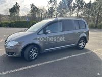 Usado VW Touran Highline 140 CV (102 kW) 2007 Gris / plata Monovolumen