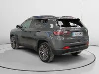 Usado Jeep Compass Limited 130 CV (95 kW) 2022 Gris / plata SUV