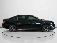 Usado Skoda Superb SportLine 150 CV (110 kW) 2023 Negro Berlina