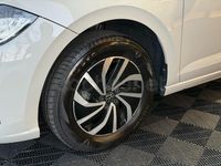 Usado VW Polo Life 95 CV (69 kW) 2023 Beige Utilitario