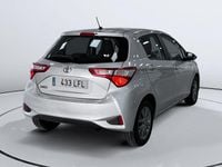 Usado Toyota Yaris Active 111 CV (81 kW) 2020 Gris Berlina