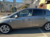 Usado Opel Corsa 90 CV (66 kW) 2019 Gris / plata Utilitario