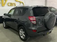Usado Toyota RAV4 Executive 150 CV (110 kW) 2011 Gris / plata SUV