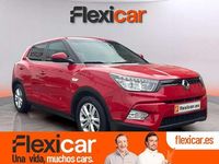 Usado Ssangyong (KGM) Tivoli Limited 116 CV (85 kW) 2017 Rojo SUV