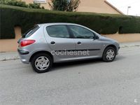 Usado Peugeot 206 75 CV (55 kW) 2003 Gris / plata Berlina