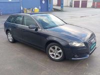 Usado Audi A4 Premium 143 CV (105 kW) 2011 Azul Familiar