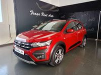 Usado Dacia Sandero Comfort 90 CV (66 kW) 2022 Rojo Utilitario