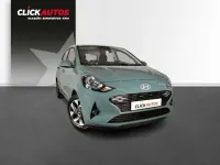 Usado Hyundai i10 67 CV (49 kW) 2024 Verde Utilitario