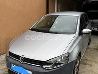 Usado VW Polo Advance 90 CV (66 kW) 2015 Gris / plata Berlina