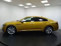 Usado VW Arteon Elegance 150 CV (110 kW) 2020 Amarillo Coupe