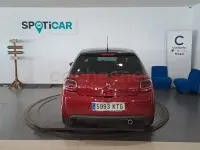 Usado DS Automobiles DS3 So Chic 110 CV (80 kW) 2019 Granate Berlina