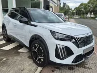 Usado Peugeot 2008 GT 130 CV (95 kW) 2023 Blanco SUV