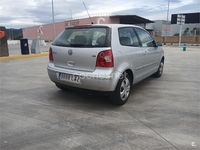 Usado VW Polo Advance 100 CV (73 kW) 2005 Gris / plata Berlina