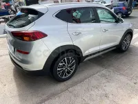 Usado Hyundai Tucson 132 CV (97 kW) 2019 Gris / plata SUV