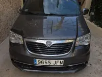 Usado Lancia Voyager S 177 CV (130 kW) 2015 Gris / plata Monovolumen