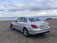 Usado Mercedes C180 120 CV (88 kW) 2014 Gris / plata Berlina