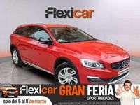 Begagnad Volvo V60 Kinetic 120 HK (88 kW) 2017 Röd Kombi