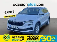 Usado Skoda Karoq Selection 115 CV (84 kW) 2024 Blanco SUV