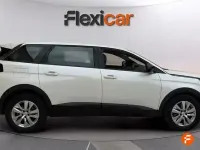 Usado Peugeot 5008 Active 130 CV (95 kW) 2023 Blanco SUV