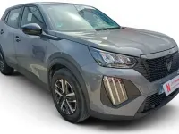 Usado Peugeot 2008 Active 101 CV (74 kW) 2023 Gris SUV