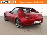 Usado Mazda MX5 Exclusive-Line 184 CV (135 kW) 2023 Rojo Descapotable