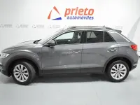 Usado VW T-Roc Advance 115 CV (84 kW) 2021 Gris / plata SUV