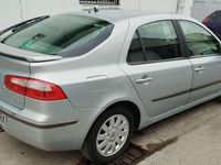 Usado Renault Laguna II Privilege 120 CV (88 kW) 2004 Plateado Berlina