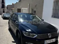 Usado VW Passat Advance 120 CV (88 kW) 2018 Negro Familiar