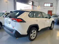 Usado Toyota RAV4 Hybrid Business Edition 222 CV (163 kW) 2020 Blanco SUV