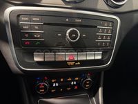 Usado Mercedes GLA200 136 CV (100 kW) 2017 Negro SUV