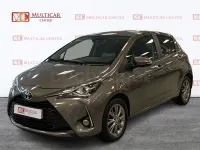 Usado Toyota Yaris Active 69 CV (50 kW) 2018 Gris / plata Berlina