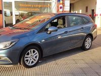 Usado Opel Astra Business 136 CV (100 kW) 2017 Azul Familiar