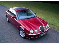 Usado Jaguar S-Type Executive 239 CV (175 kW) 2001 Gris Berlina