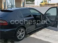 Usado Seat Leon FR 150 CV (110 kW) 2005 Negro Utilitario