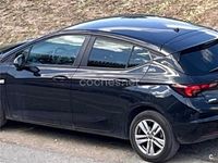 Usado Opel Astra Selective 110 CV (80 kW) 2019 Negro Berlina