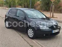 Usado VW Golf IV Highline 105 CV (77 kW) 2006 Negro Berlina