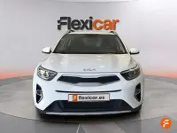 Usado Kia Stonic 84 CV (61 kW) 2023 Blanco SUV