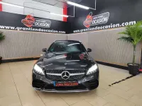 Usado Mercedes C200 159 CV (116 kW) 2020 Negro Familiar